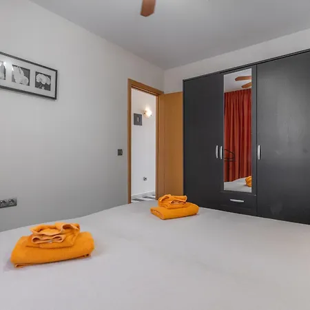 Apart Otel Optimist Tenerife Playa de las Américas